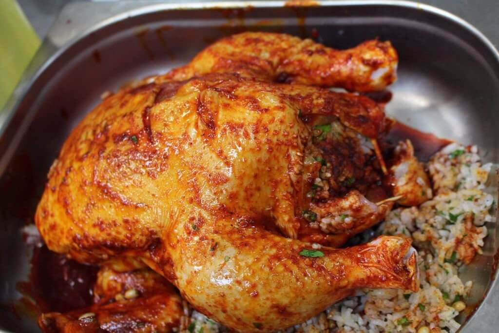 עוף ממולא אורז בתנור
