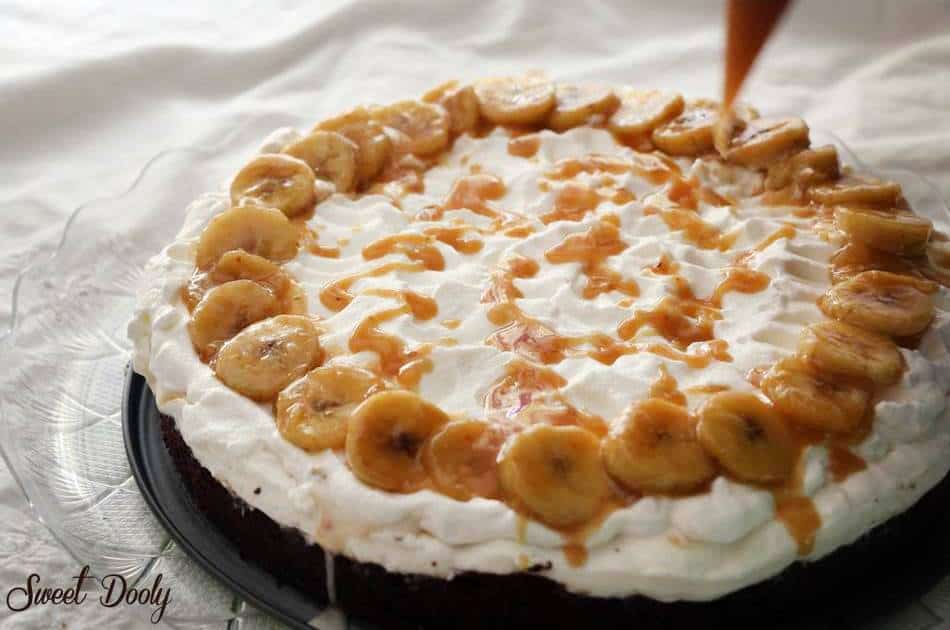 עוגת בראוניז שוקולד בננות מקורמלות וטופי