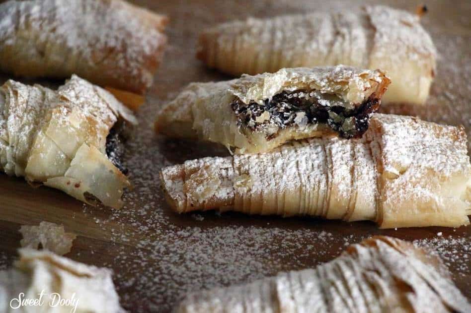 סְפוֹלְיָאטֶלֶה מאפה שכבות דקיקות של פילו