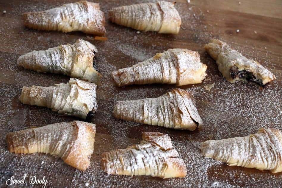 סְפוֹלְיָאטֶלֶה מאפה שכבות דקיקות של פילו