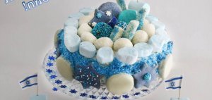 עוגה ליום העצמאות ה-70 עוגת ממתקים בכחול לבן