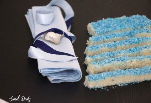 ממתק קוקוס בצבעי תכלת לבן ליום העצמאות