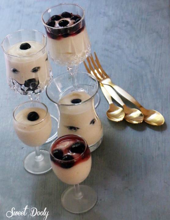 קינוחים אישיים מוס גבינה וניל