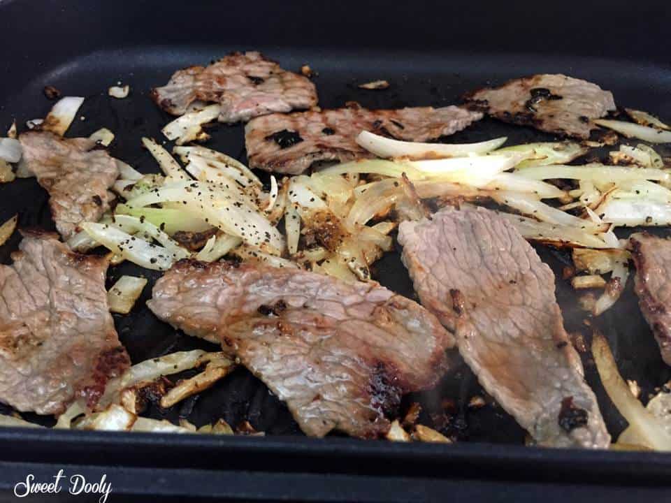 כריך בשר או סנדוויץ רוסטביף מושלם