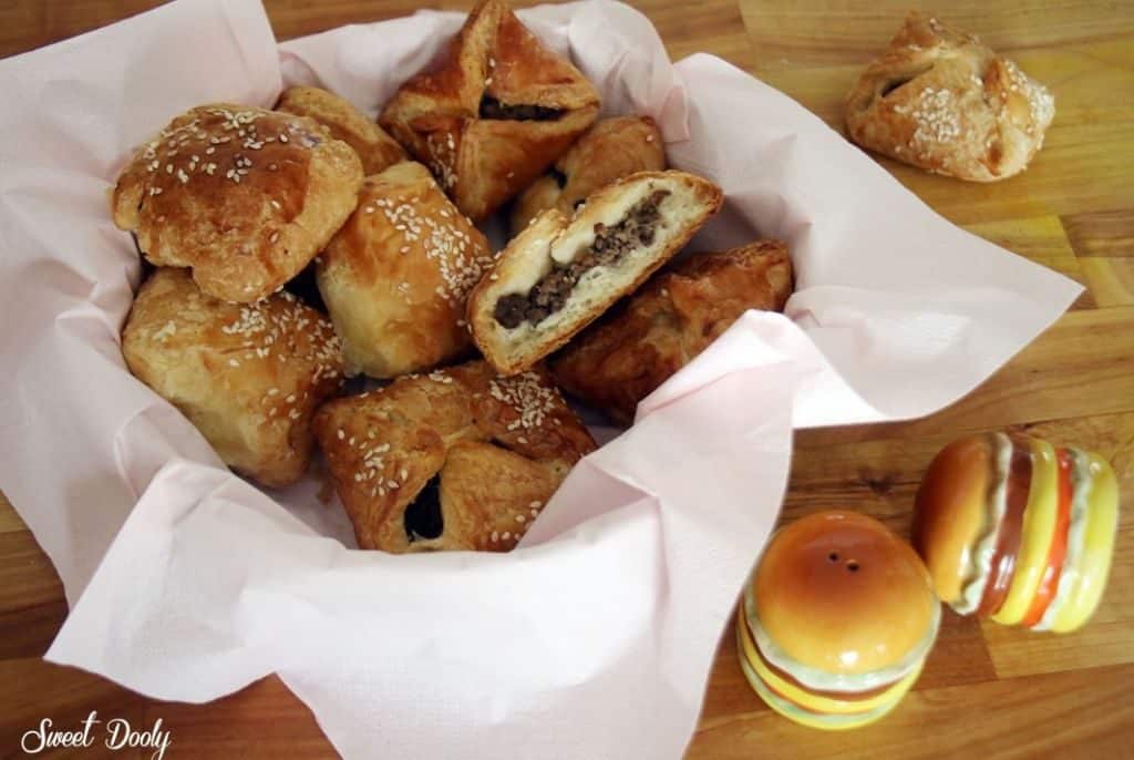 לחמניות ממולאות בשר ביתיות