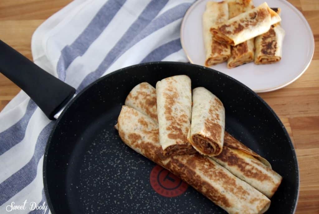 טורטיה עם בשר טחון