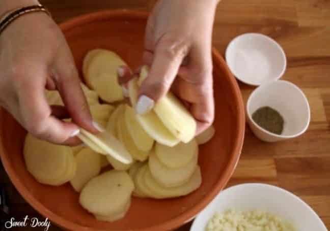 תפוחי אדמה ברוטב בשמל