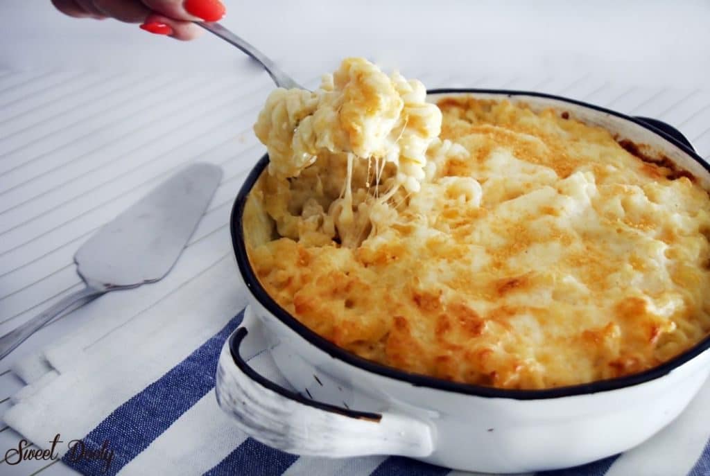 מקרוני אנד צ'יז ברוטב בשמל