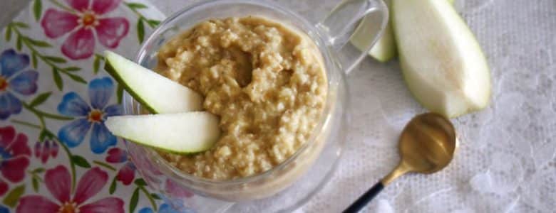 דייסת שיבולת שועל ואגסים טבעונית