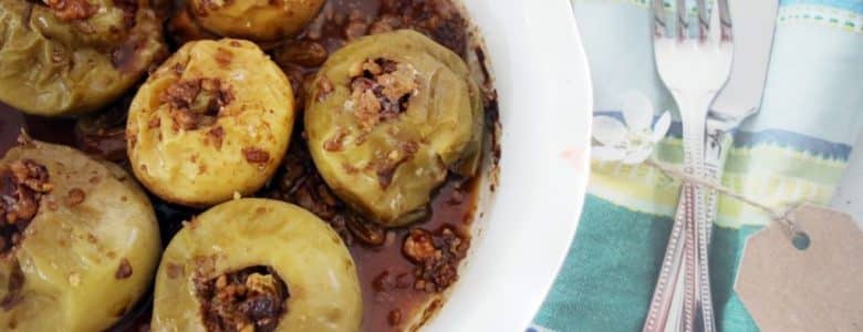 תפוחים ממולאים אפויים בתנור