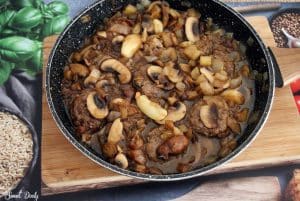 קציצות בשר עם חצילים ופטריות