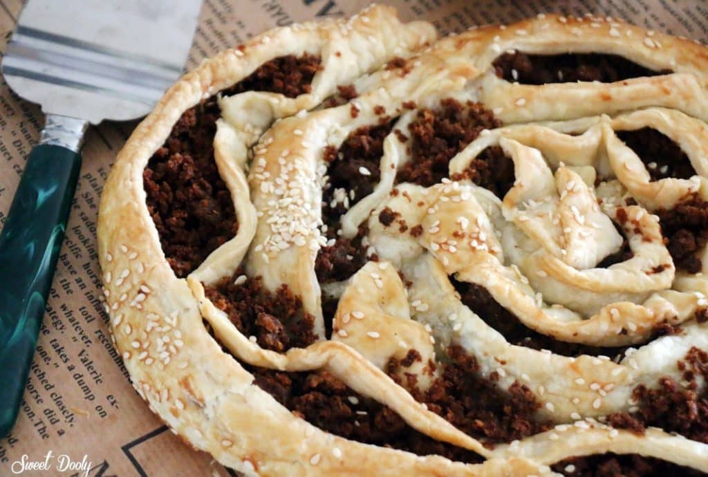 בורקס עם בשר מבצק עלים