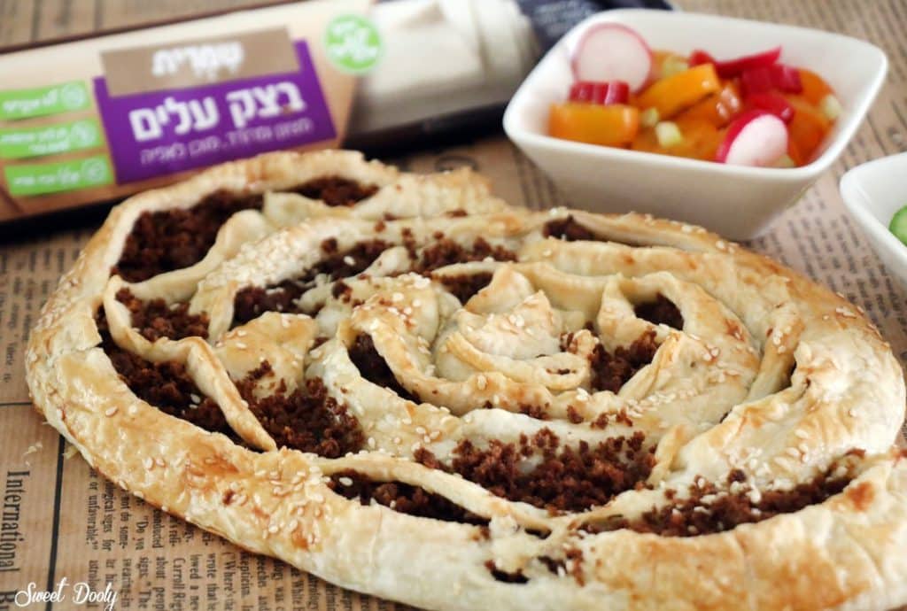 בורקס עם בשר מבצק עלים