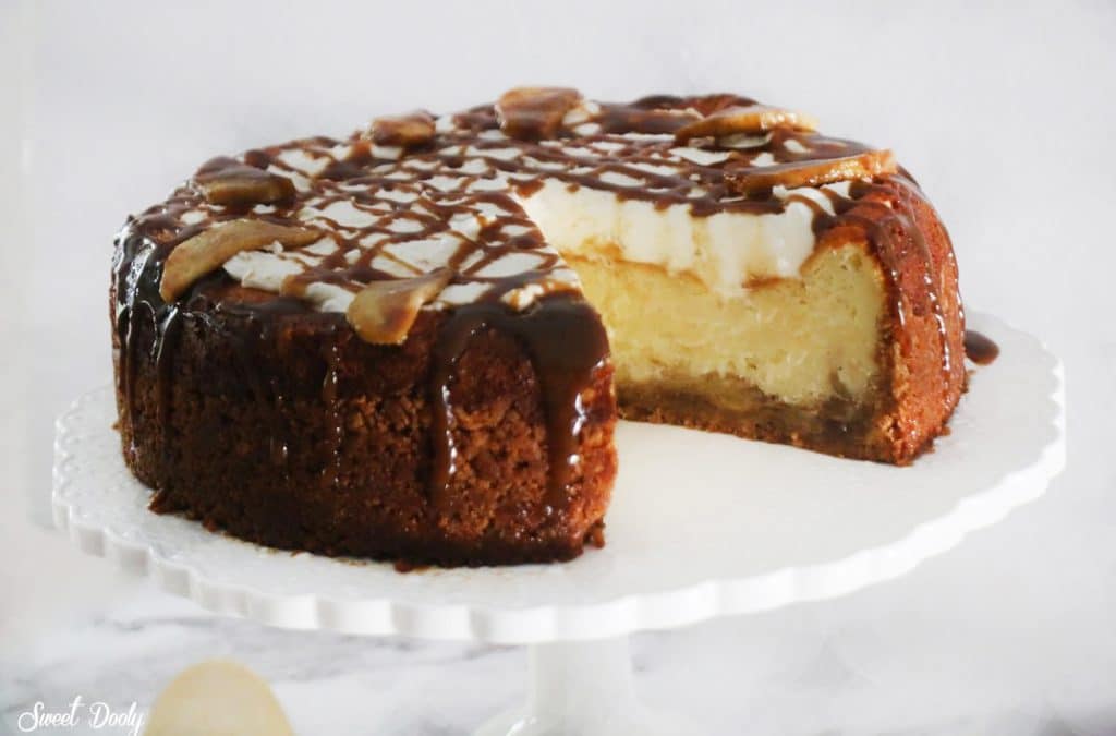 עוגת גבינה תפוחים וקצפת