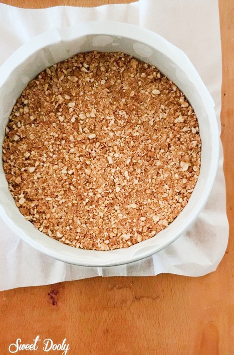 עוגת גבינה תפוחים וקצפת