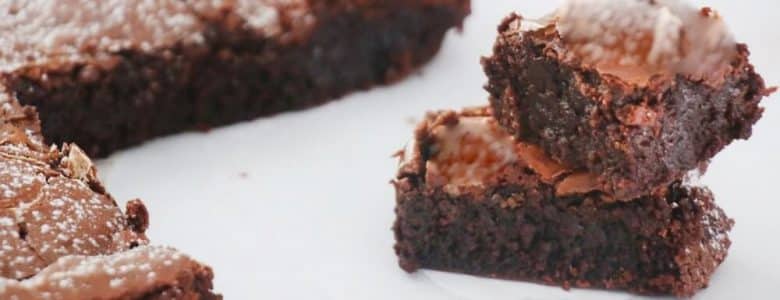 בראוניז שוקולד פרווה מחמישה מצרכים בלבד