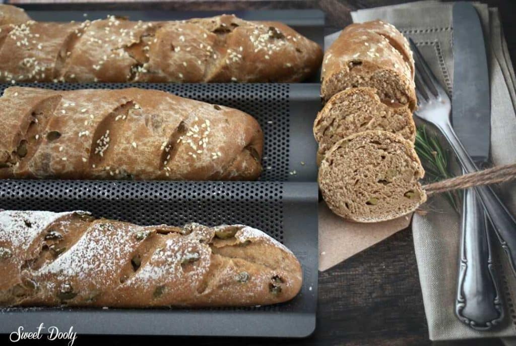 באגט מקמח כוסמין עם זיתים