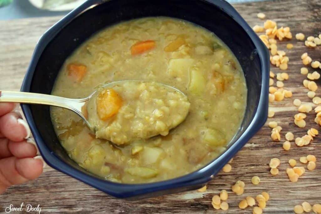 מרק עדשים כתומות סמיך וטעים