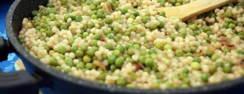 פתיתים ואפונה תבשיל בסיר אחד