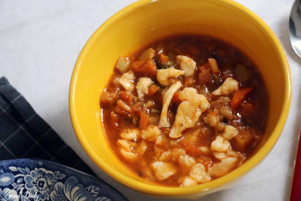 מרק ירקות חורפי עם בצקניות