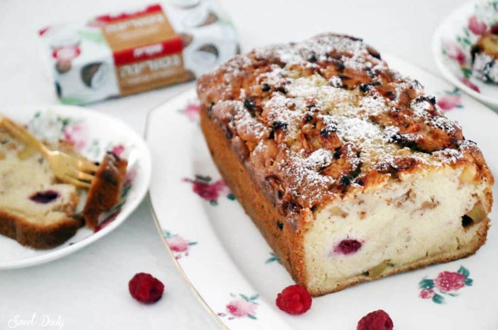 עוגה בחושה עם תפוחים ופטל פרווה