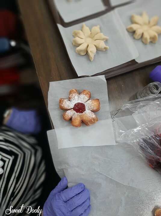 מתכון לסופגניה בצורת פרח פרווה