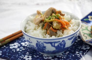 חזה עוף וירקות בקרם קוקוס