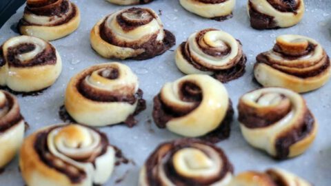 שבלולי שוקולד משני מצרכים בלבד