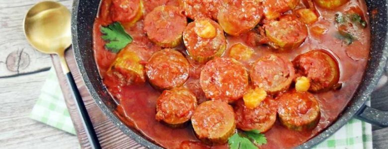 פרוסות קישואים ממולאות בשר