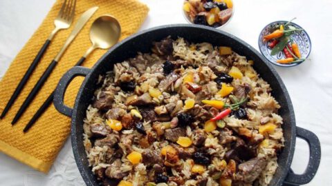 קדירת בשר אורז ופירות יבשים