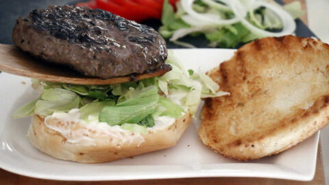 המבורגר מושלם על האש