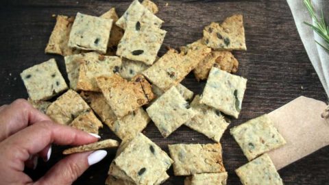 קרקרים טבעוניים ממכרים ונהדרים