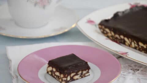 עוגת כדורי שוקולד מ-3 מצרכים