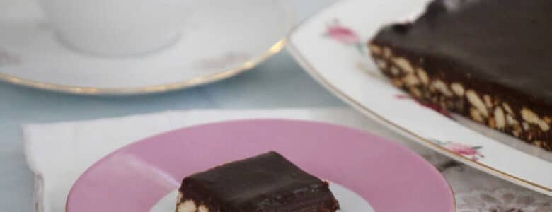 עוגת כדורי שוקולד מ-3 מצרכים