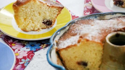 עוגת דובדבנים בחושה פרווה