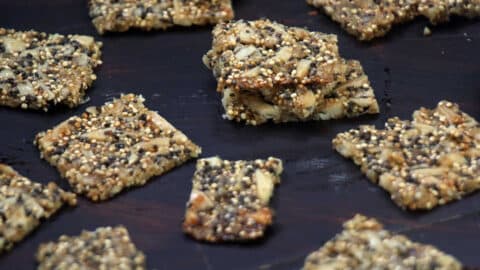 קרקרים עם קינואה ללא גלוטן