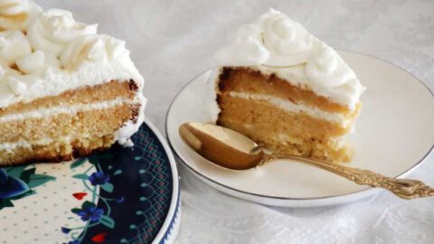 עוגת דבש עם קרם לראש השנה