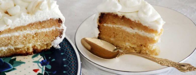 עוגת דבש עם קרם לראש השנה