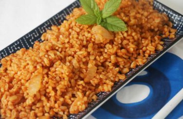 תבשיל בורגול וחיטה אדום טבעוני