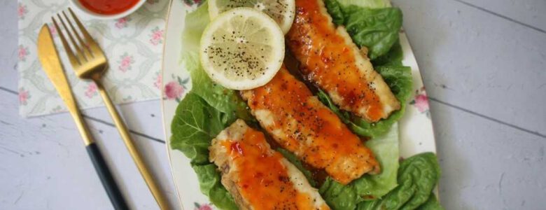 דג אמנון מטוגן עם רוטב צ'ילי