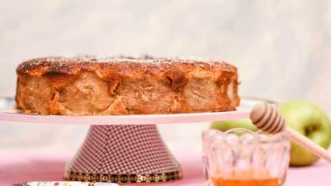 עוגת דבש ותפוחים חגיגית לראש השנה