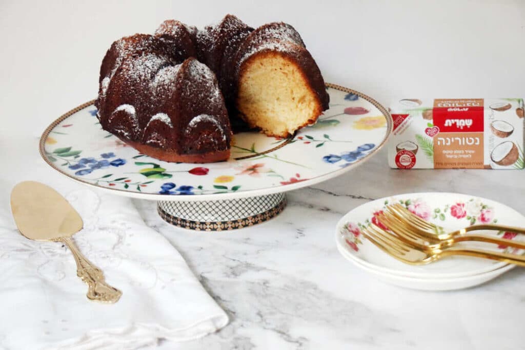 עוגת דבש וקוקוס רכה פרווה