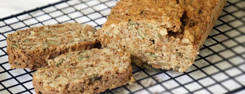 לחם שקדים וטחינה ללא גלוטן