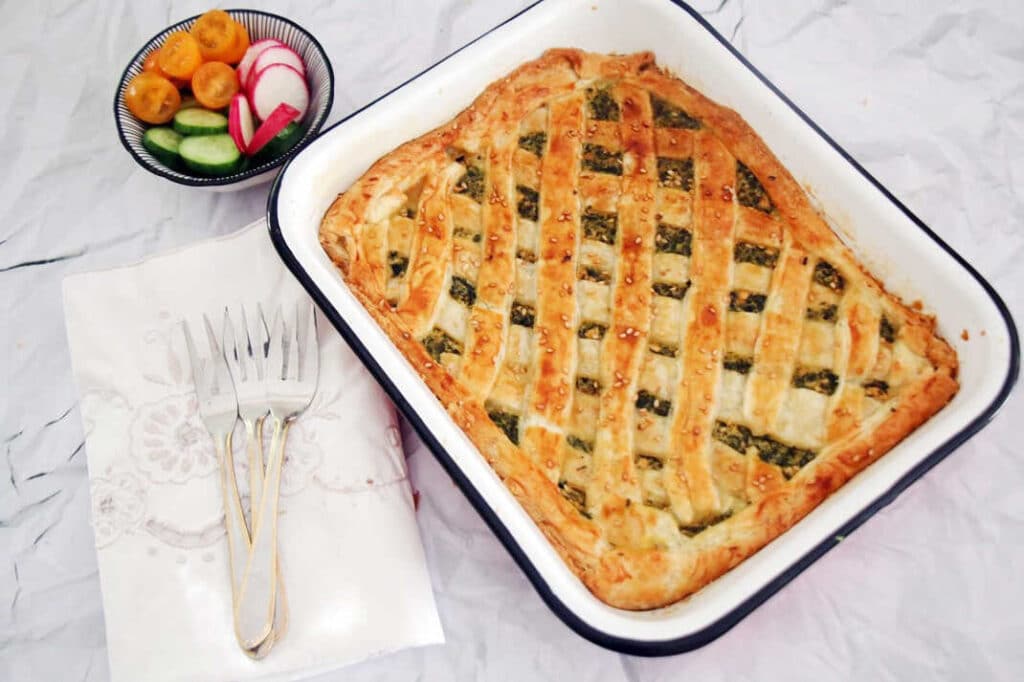 בורקס בצק עלים עם תרד וגבינות