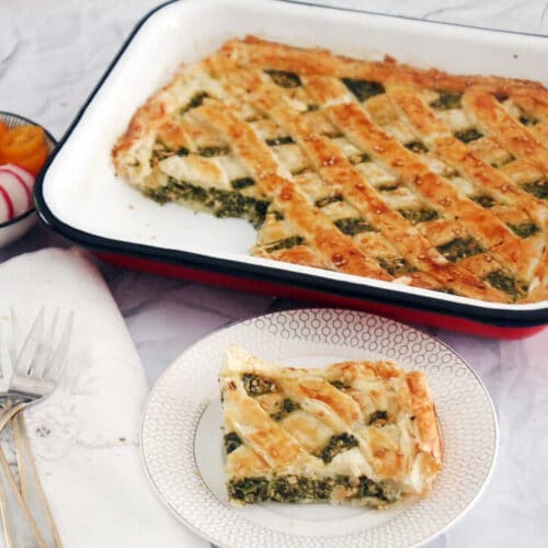 בורקס בצק עלים עם תרד וגבינות