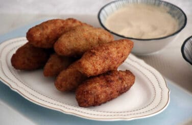 קובה מטוגן ממולא בשר טחון