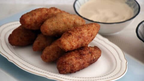 קובה מטוגן ממולא בשר טחון