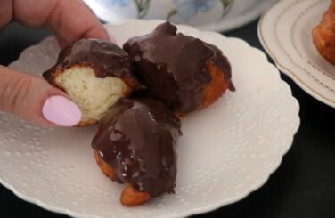 סופגניות יוגורט ללא סוכר