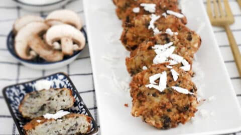 לביבות תפוחי אדמה פטריות וגבינה מלוחה