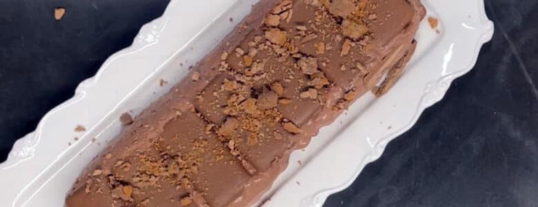 עוגת טיםטם וקרם שוקולד